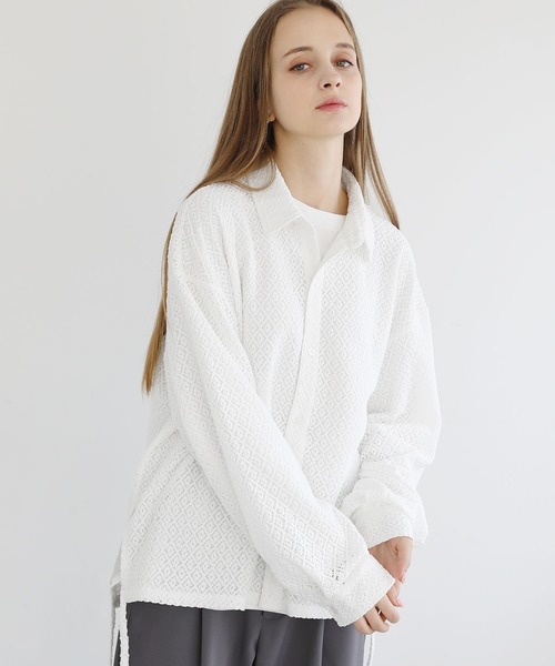 LILL（リル）の「サイドコードシアーレースシャツ（シャツ/ブラウス