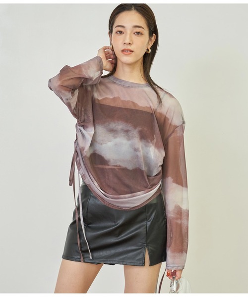 ANAP(アナップ)の「ニュアンス柄サイドシャーリングシアートップス(Tシャツ/カットソー・レディース・ブラック/ブラウン・FREE)」の10枚目の写真
