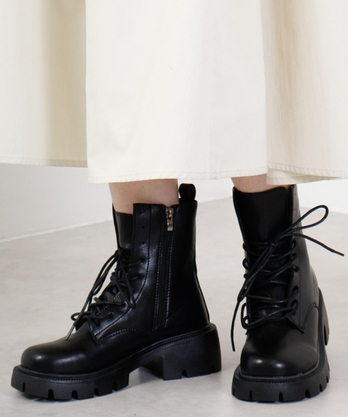 lus.(ラスドット)の「厚底チャンキーレースアップショートブーツ(ブーツ・レディース・ブラック・S/L/LL/M)」の1枚目の写真