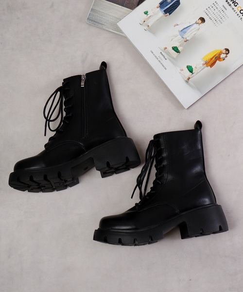lus.(ラスドット)の「厚底チャンキーレースアップショートブーツ(ブーツ・レディース・ブラック・S/L/LL/M)」の2枚目の写真