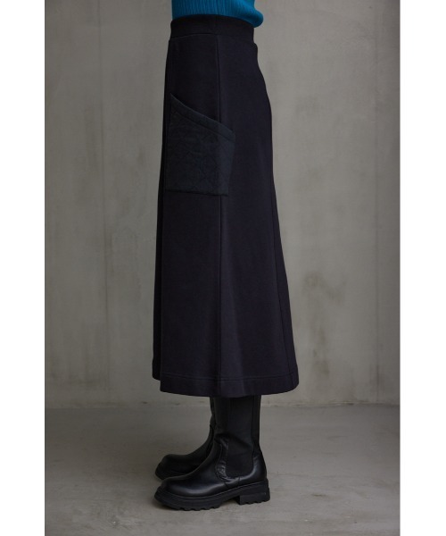 AZUL by moussy(アズールバイマウジー)の「キルティングデザインカットスカート(スカート・レディース・ブラック/アイボリー/カーキ・MEDIUM/SMALL)」の19枚目の写真