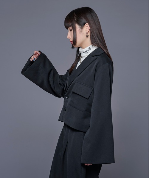 Ellno Loset（エルノロゼット）の「フレアスリーブショートジャケット