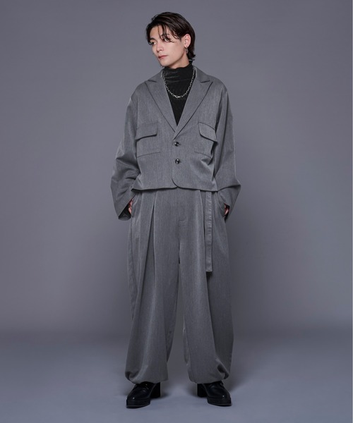 Ellno Loset（エルノロゼット）の「フレアスリーブショートジャケット