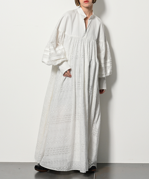 CITYSHOP(シティーショップ)の「COTTON LACE LONG DRESS:ワンピース(ワンピース・レディース・ホワイト/ブラック・38/36)」の2枚目の写真