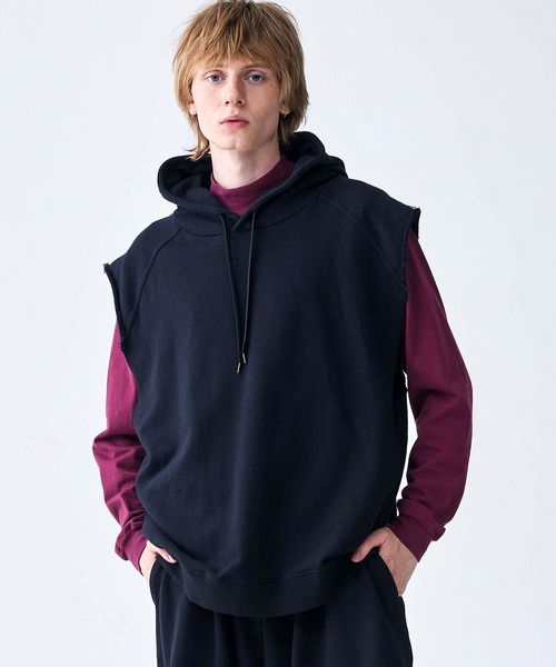 Iroquois（イロコイ）の「IROQUOIS イロコイ / 30/10 SWEATSHIRTS VS セットアップ裏毛ビッグシルエットフーディーベスト / 176101（パーカー・メンズ・霜降りグレー/ブラック/ラベンダー・1/2）」の2枚目の写真