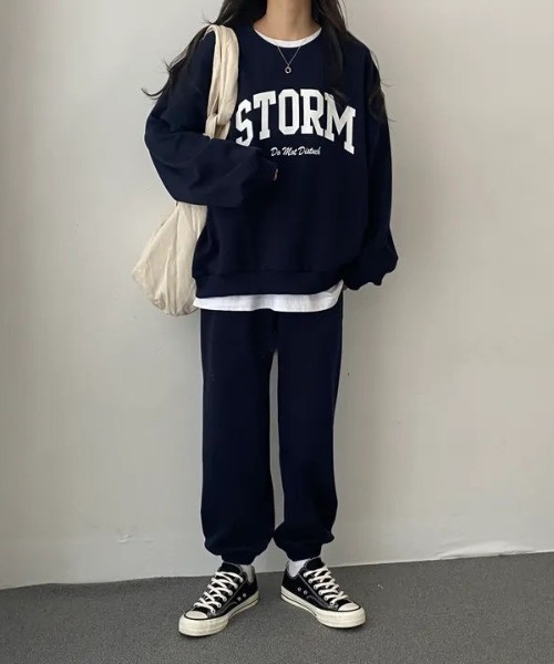 SHEENA(シーナ)の「【セットアップ】ロゴトレーナー×スウェットパンツ 2点SET(セットアップ・レディース・ライトグレー/ネイビー/グレー・M)」の11枚目の写真