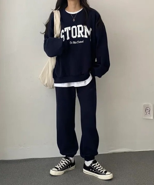 SHEENA(シーナ)の「【セットアップ】ロゴトレーナー×スウェットパンツ 2点SET(セットアップ・レディース・ライトグレー/ネイビー/グレー・M)」の9枚目の写真