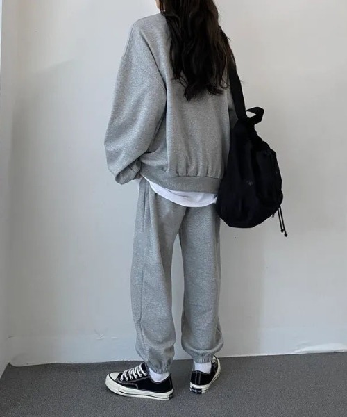 SHEENA(シーナ)の「【セットアップ】ロゴトレーナー×スウェットパンツ 2点SET(セットアップ・レディース・ライトグレー/ネイビー/グレー・M)」の20枚目の写真