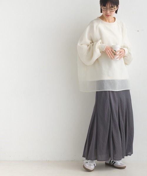 OMNES（オムネス）の「オーガンジーレイヤードダンボールニットボリューム袖ルオーバー（Tシャツ/カットソー・レディース・グレイッシュベージュ/ホワイト/ベージュ/ブラック/ブルー/グレー/オフホワイト・FREE）」の18枚目の写真