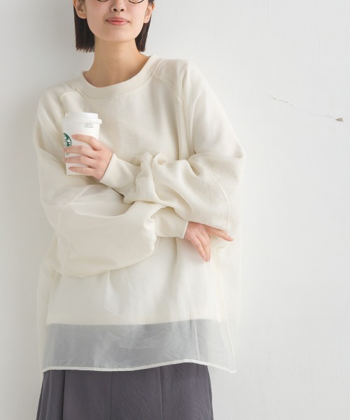 OMNES（オムネス）の「オーガンジーレイヤードダンボールニットボリューム袖ルオーバー（Tシャツ/カットソー・レディース・グレイッシュベージュ/ホワイト/ベージュ/ブラック/ブルー/グレー/オフホワイト・FREE）」の20枚目の写真