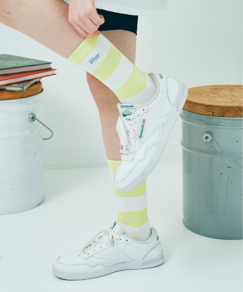 RNA（アールエヌエー）の「E4980 ボールドボーダーソックス（ソックス/靴下・レディース・ブラック×ホワイト/ライトイエロー/ベビーピンク/ネイビー・FREE）」の13枚目の写真