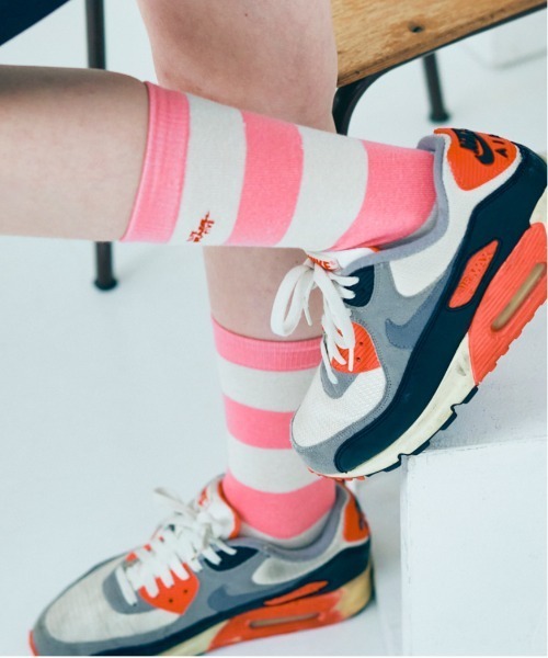 RNA（アールエヌエー）の「E4980 ボールドボーダーソックス（ソックス/靴下・レディース・ブラック×ホワイト/ライトイエロー/ベビーピンク/ネイビー・FREE）」の14枚目の写真