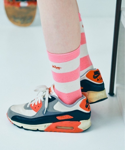 RNA（アールエヌエー）の「E4980 ボールドボーダーソックス（ソックス/靴下・レディース・ブラック×ホワイト/ライトイエロー/ベビーピンク/ネイビー・FREE）」の15枚目の写真