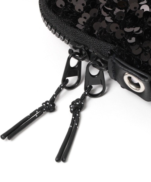 BAYFLOW（ベイフロー）の「[スマホ・カード収納可♪]多機能スパンコールミニショルダー（ショルダーバッグ・レディース・ブラック/その他1/ライトグレー・FREE）」の13枚目の写真