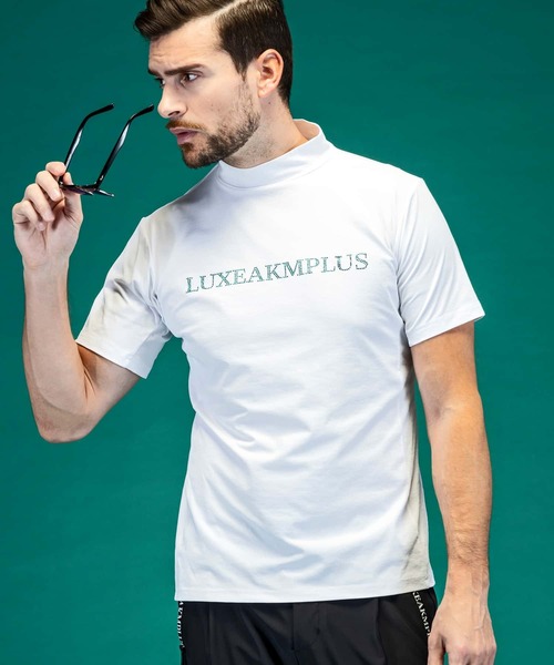 【セール】LUXEAKMPLUS(リュクスエイケイエムプラス)ゴルフ ラインストーンロゴ半袖モックネックTシャツ（Tシャツ/カットソー）｜LUXEAKMPLUS（リュクスエイケイエムプラス） 6,776円