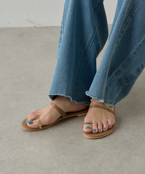 PAPILLONNER（パピヨネ）の「アクセントフラットサンダル（サンダル・レディース・ブラック/ベージュ・36/37/38）」の3枚目の写真