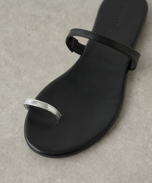 PAPILLONNER（パピヨネ）の「アクセントフラットサンダル（サンダル・レディース・ブラック/ベージュ・36/37/38）」の8枚目の写真