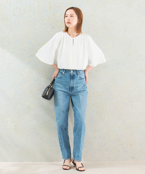 URBAN RESEARCH ROSSO WOMEN(アーバンリサーチ ロッソ)の「ウォッシャブルフレアスリーブタックブラウス(シャツ/ブラウス・レディース・オフホワイト/ネイビー/グリーン・FREE)」の12枚目の写真