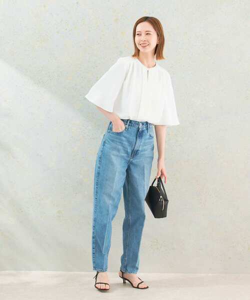 URBAN RESEARCH ROSSO WOMEN(アーバンリサーチ ロッソ)の「ウォッシャブルフレアスリーブタックブラウス(シャツ/ブラウス・レディース・オフホワイト/ネイビー/グリーン・FREE)」の16枚目の写真