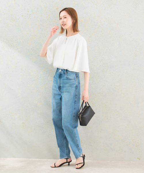 URBAN RESEARCH ROSSO WOMEN(アーバンリサーチ ロッソ)の「ウォッシャブルフレアスリーブタックブラウス(シャツ/ブラウス・レディース・オフホワイト/ネイビー/グリーン・FREE)」の17枚目の写真