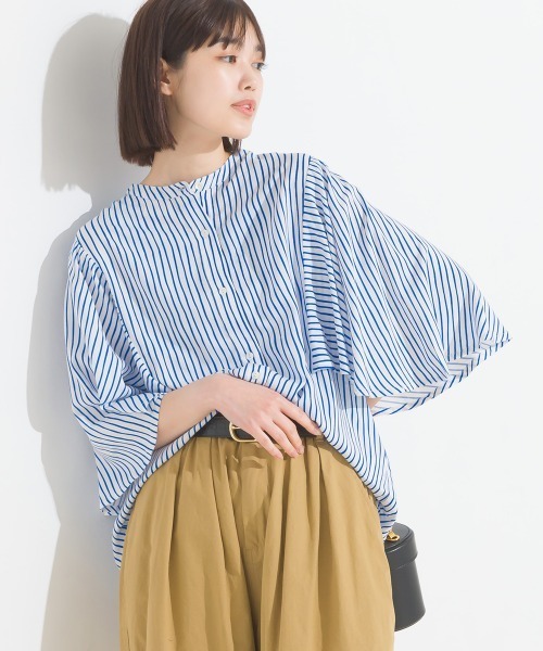 OMNES(オムネス)の「レーヨンフレア袖バンドカラーシャツ(シャツ/ブラウス・レディース・ブルー系その他/ホワイト系その他/ベージュ系その他/ブラック系その他/ブラウン系その他/ブルー/ブラック/ブルー系その他2/ネイビー系・FREE)」の7枚目の写真