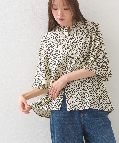 OMNES(オムネス)の「レーヨンフレア袖バンドカラーシャツ(シャツ/ブラウス・レディース・ブルー系その他/ホワイト系その他/ベージュ系その他/ブラック系その他/ブラウン系その他/ブルー/ブラック/ブルー系その他2/ネイビー系・FREE)」の21枚目の写真
