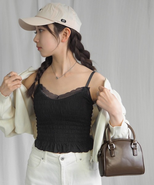 minia（ミニア）の「カップ付きシャーリングキャミ(ショート丈)（キャミソール・レディース・ブラック/グレー/ホワイト・FREE）」の10枚目の写真