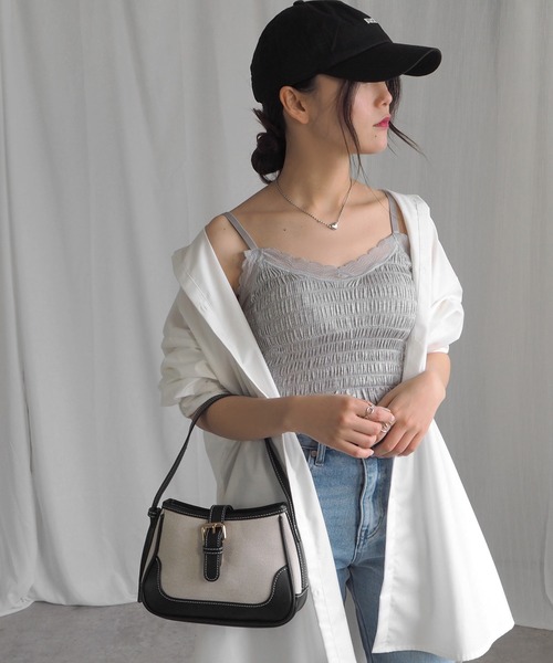 minia（ミニア）の「カップ付きシャーリングキャミ(ショート丈)（キャミソール・レディース・ブラック/グレー/ホワイト・FREE）」の17枚目の写真