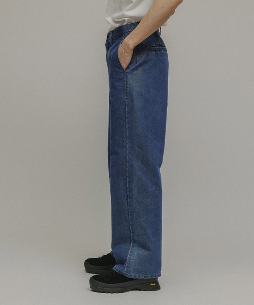 M TO R（ムウトアール）の「［PANTS］GLITTER DENIM COIN POCKET TACK PANTS（デニムパンツ・レディース・ブルー・42/40/38）」の20枚目の写真