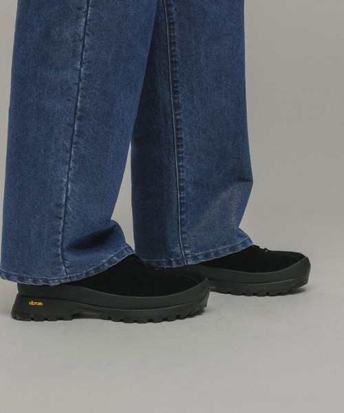 M TO R（ムウトアール）の「［PANTS］GLITTER DENIM COIN POCKET TACK PANTS（デニムパンツ・レディース・ブルー・42/40/38）」の11枚目の写真
