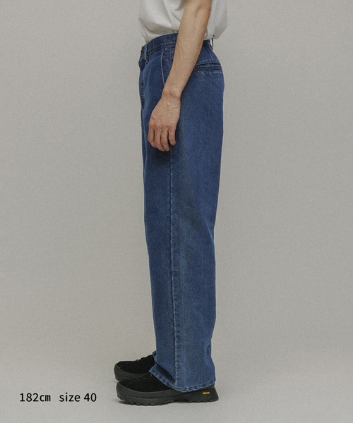 M TO R（ムウトアール）の「［PANTS］GLITTER DENIM COIN POCKET TACK PANTS（デニムパンツ・レディース・ブルー・42/40/38）」の15枚目の写真