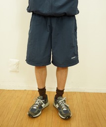 ナイロンショートパンツ