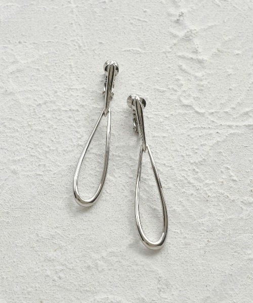 新品 ブラック＆ゴールド オーバルイヤリング クロッシング オーバル イヤリング（イヤリング）｜GOLDY