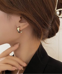 ピアス