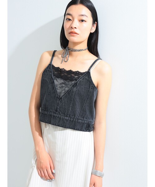 Ray BEAMS（レイビームス）の「デニム Vネック レース キャミソール（キャミソール・レディース・ブルー系その他4/ブラック・1/0）」の2枚目の写真