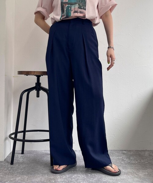 fredy emue（フレディエミュ）の「クールタンブラーツイルスラックス（スラックス・レディース・チャコールグレー/ブラック/ネイビー/レッド・39/38/36）」の3枚目の写真