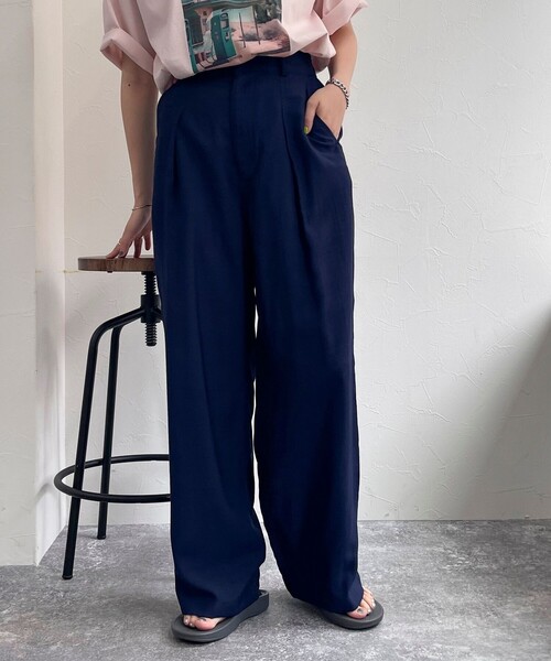 fredy emue（フレディエミュ）の「クールタンブラーツイルスラックス（スラックス・レディース・チャコールグレー/ブラック/ネイビー/レッド・39/38/36）」の11枚目の写真