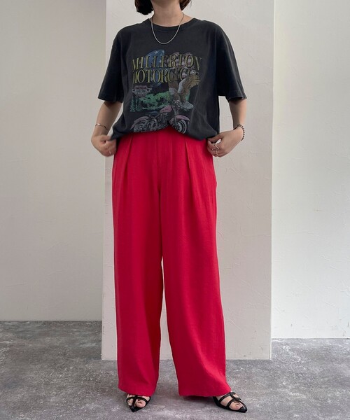 fredy emue（フレディエミュ）の「クールタンブラーツイルスラックス（スラックス・レディース・チャコールグレー/ブラック/ネイビー/レッド・39/38/36）」の19枚目の写真