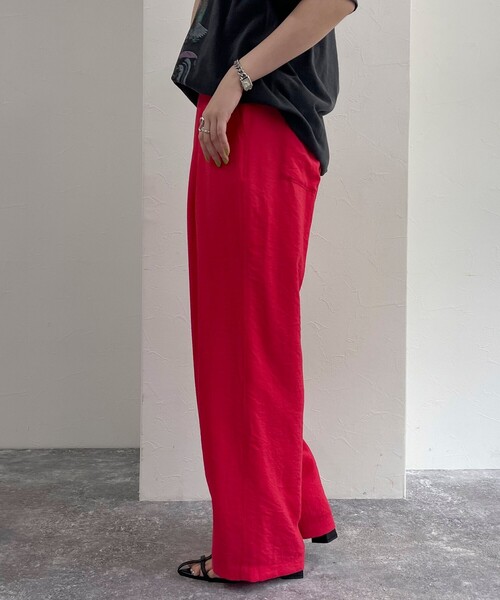 fredy emue（フレディエミュ）の「クールタンブラーツイルスラックス（スラックス・レディース・チャコールグレー/ブラック/ネイビー/レッド・39/38/36）」の22枚目の写真