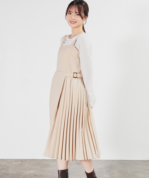 Honeys(ハニーズ)の「プリーツ切替ジャンパースカート(ジャンパースカート・レディース・ベージュ/チャコールグレー/ブラック・SS/S/M/L/LL/3L)」の3枚目の写真