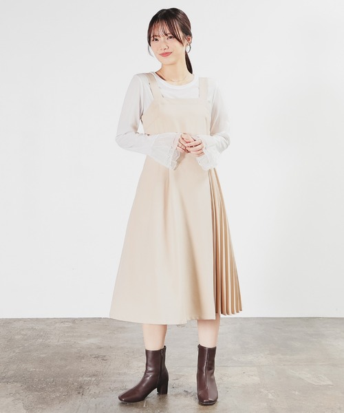 Honeys(ハニーズ)の「プリーツ切替ジャンパースカート(ジャンパースカート・レディース・ベージュ/チャコールグレー/ブラック・SS/S/M/L/LL/3L)」の6枚目の写真