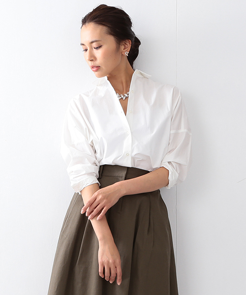 BEAMS LIGHTS Women's（ビームスライツ ウィメンズ）の「BEAMS LIGHTS / タイプライター ビッグシャツ（シャツ/ブラウス・レディース・オフホワイト/ブラック/ブラウン・36/38）」の2枚目の写真