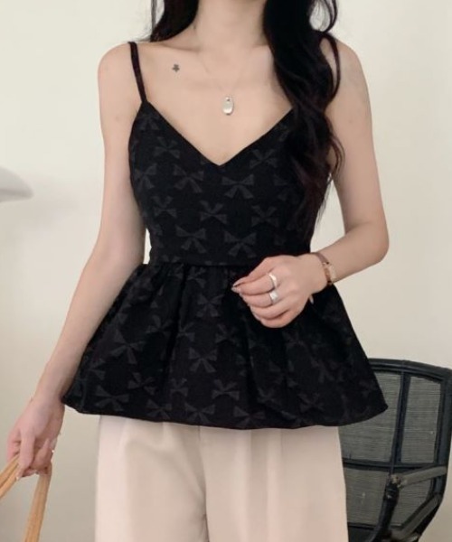 Diosfront（ディオスフロント）の「リボンジャガードVネックペプラムキャミソール（キャミソール・レディース・ブラック/ブルーグレー/ホワイト・FREE）」の5枚目の写真