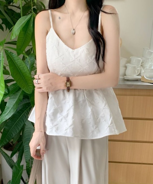 Diosfront（ディオスフロント）の「リボンジャガードVネックペプラムキャミソール（キャミソール・レディース・ブラック/ブルーグレー/ホワイト・FREE）」の9枚目の写真