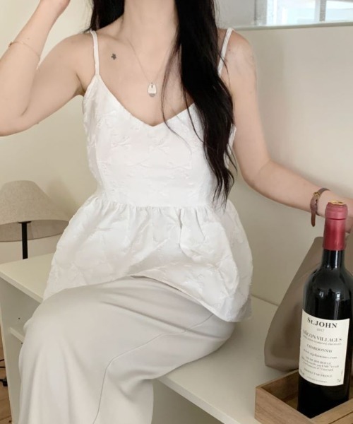Diosfront（ディオスフロント）の「リボンジャガードVネックペプラムキャミソール（キャミソール・レディース・ブラック/ブルーグレー/ホワイト・FREE）」の7枚目の写真