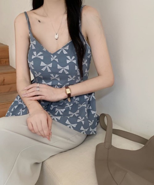 Diosfront（ディオスフロント）の「リボンジャガードVネックペプラムキャミソール（キャミソール・レディース・ブラック/ブルーグレー/ホワイト・FREE）」の19枚目の写真