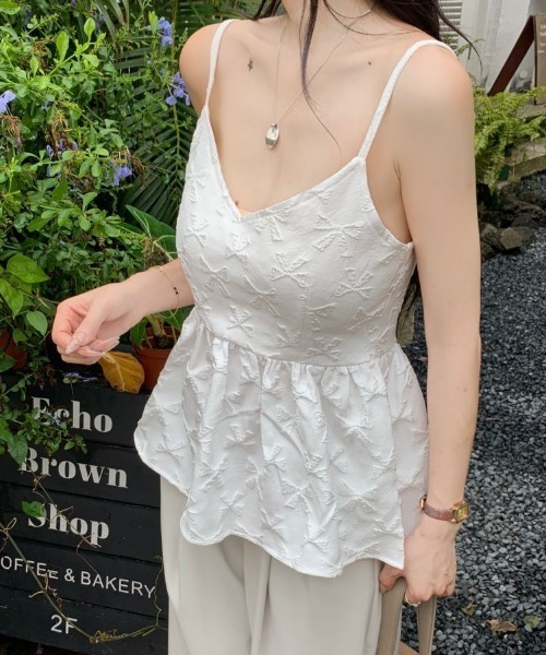 Diosfront（ディオスフロント）の「リボンジャガードVネックペプラムキャミソール（キャミソール・レディース・ブラック/ブルーグレー/ホワイト・FREE）」の14枚目の写真