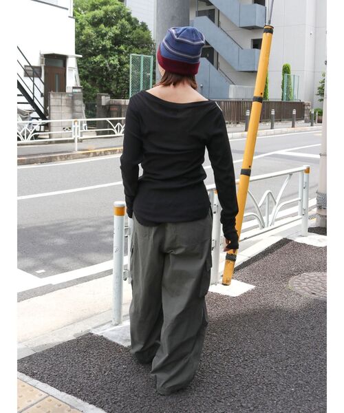 Ungrid(アングリッド)の「シアーフィットロングスリーブTee(Tシャツ/カットソー・レディース・オフホワイト/オレンジ/グリーン/ブラック/パープル・FREE)」の11枚目の写真