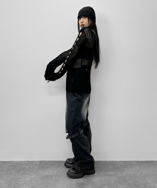 LVEU.(ラブユ.)の「【LVEU.】ダメージニットトップス/ トップス ニット メッシュ ダメージ オーバー シアー 透け感 レイヤード ブラック ホワイト ZOZOTOWN限定(ニット/セーター・レディース・ブラック/ホワイト・FREE)」の5枚目の写真