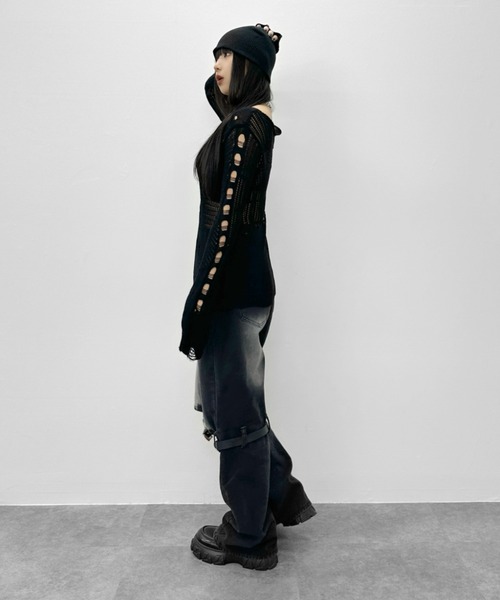 LVEU.(ラブユ.)の「【LVEU.】ダメージニットトップス/ トップス ニット メッシュ ダメージ オーバー シアー 透け感 レイヤード ブラック ホワイト ZOZOTOWN限定(ニット/セーター・レディース・ブラック/ホワイト・FREE)」の7枚目の写真
